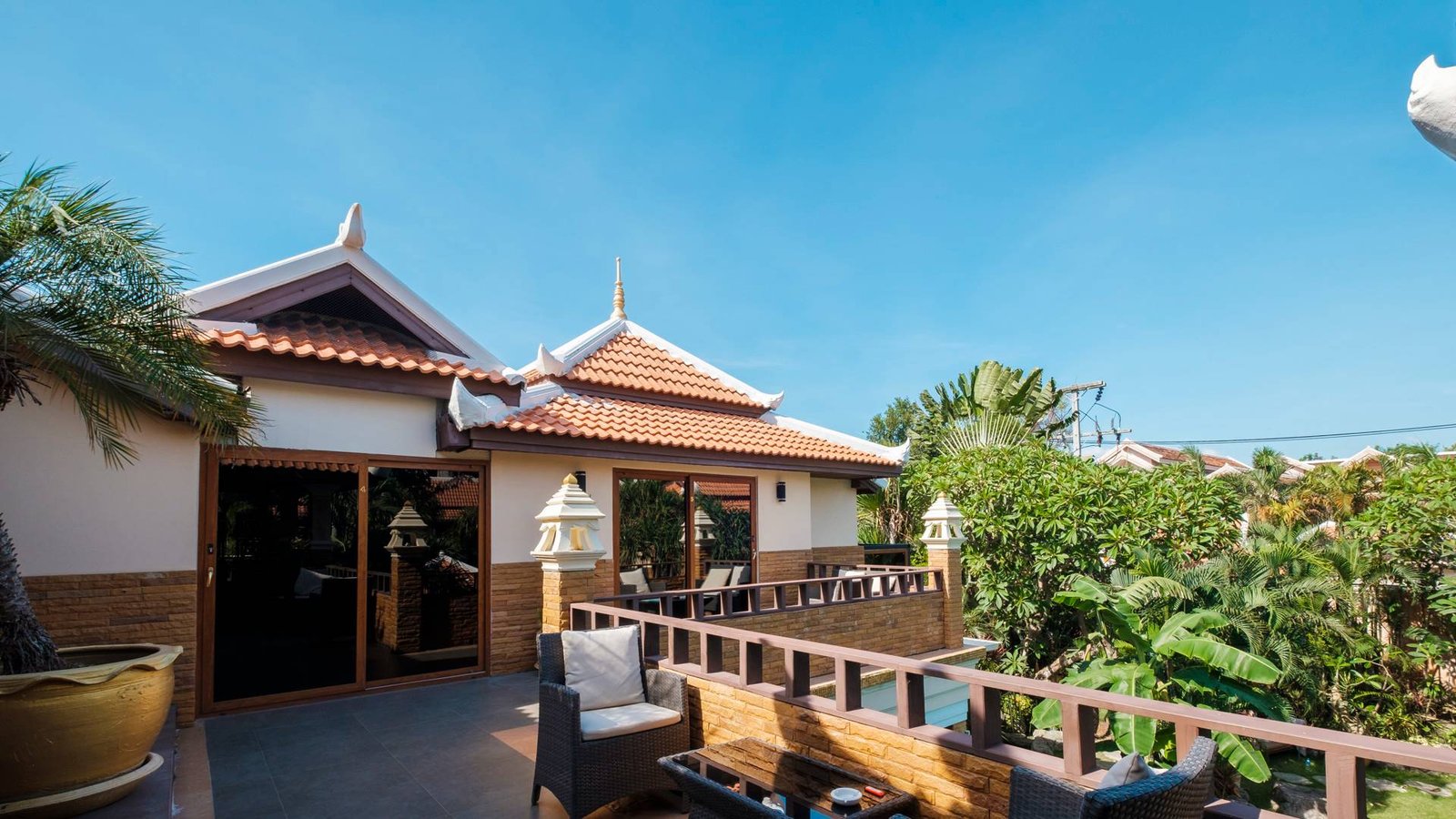 Breathtaking Misty Mountain View from Dila Breeze Villa in Galle